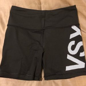 VSX Sport Knockout Short NWOT